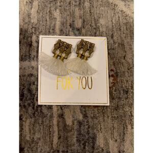 BRAND NEW Slate + Salt Jhumka Earrings With White Tassels